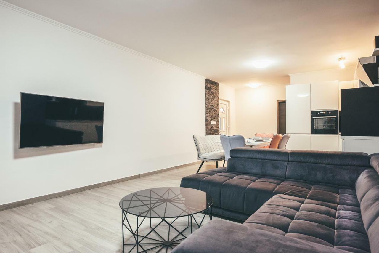 Apartments Js Бибинье Экстерьер фото