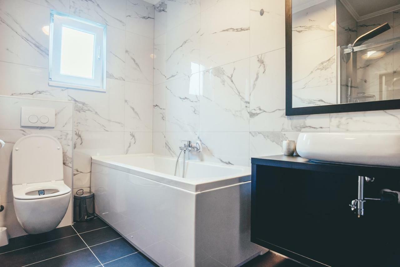 Apartments Js Бибинье Экстерьер фото